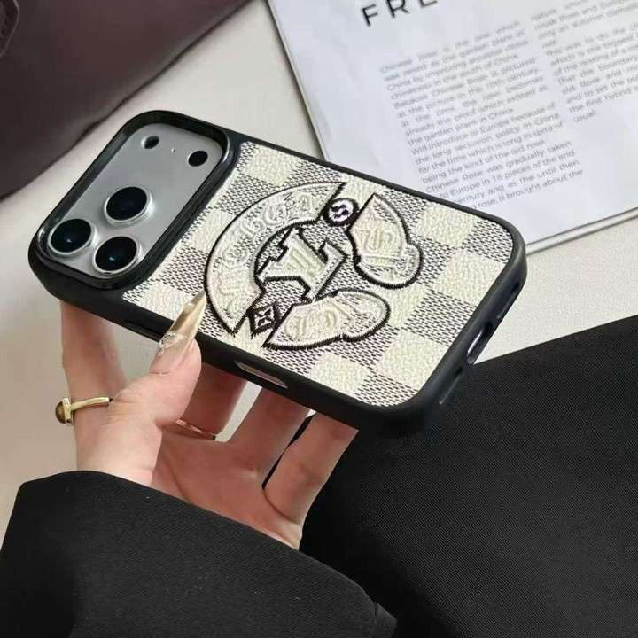 ルイヴィトン 刺繍ロゴ iphone17 pro max携帯ケース
