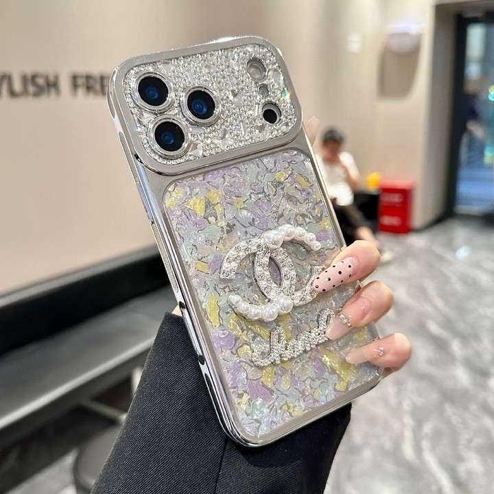 シャネルiphone17 proケース 美少女