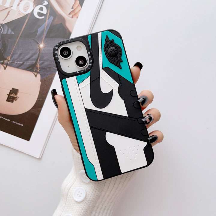 ナイキiphone17 proケース 3D立体パターン