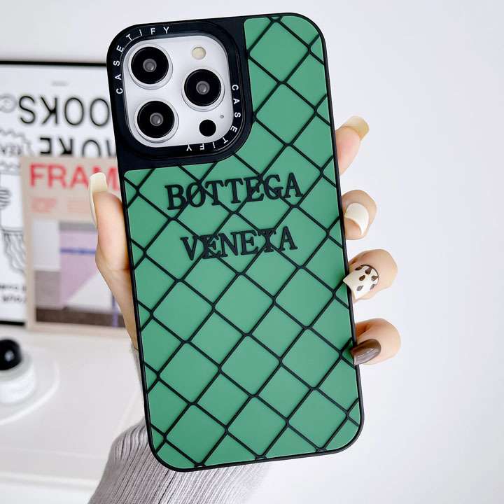 bvlgari iphone17ケース おしゃれ