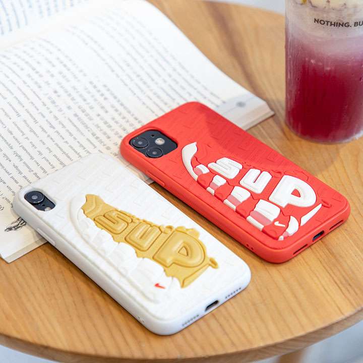 Supreme iphone17eケース 高校生