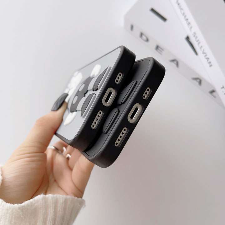 kaws iphone17pro携帯ケース 男女ペア