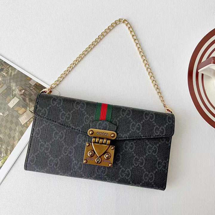 女性用 iphone17 pro maxケース ルイヴィトン 手帳型