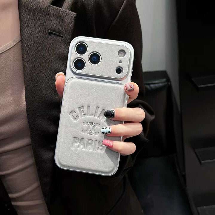 セリーヌ iphone17 pro携帯ケース カメラ保護