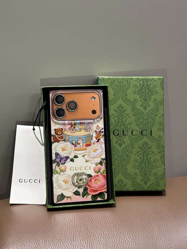 gucci iphone17 proケース動物柄