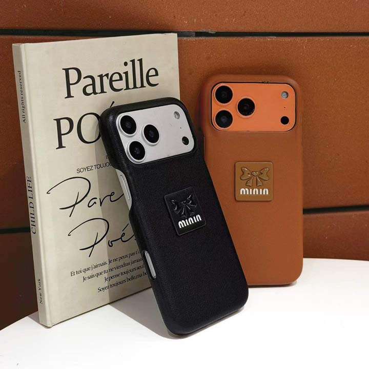 miumiu iphone17 proケース コンパクト
