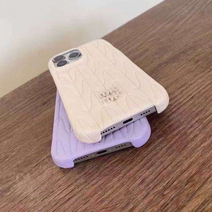 miumiu iphone17 proケース 軽い 薄型