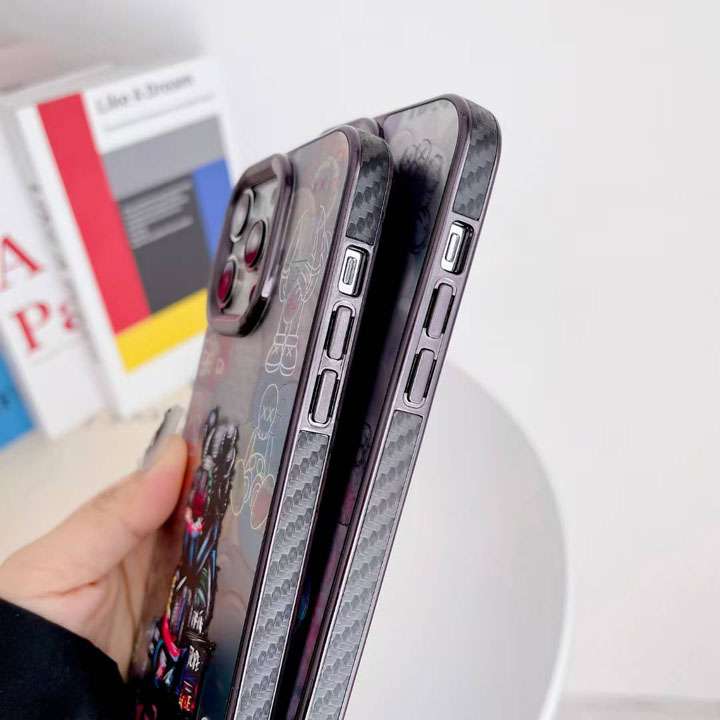 ワイヤレス充電対応 iphone17ケース kaws