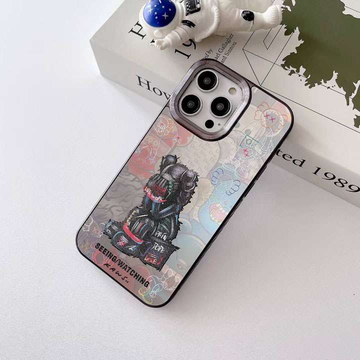カウズ iphone17 magsafe対応ケース