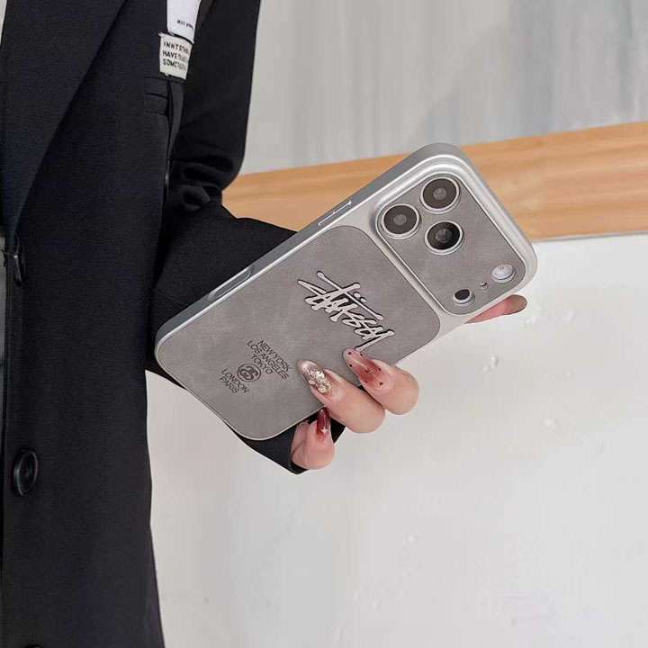ブランドiphoneケース 秒で変わるiPhone17