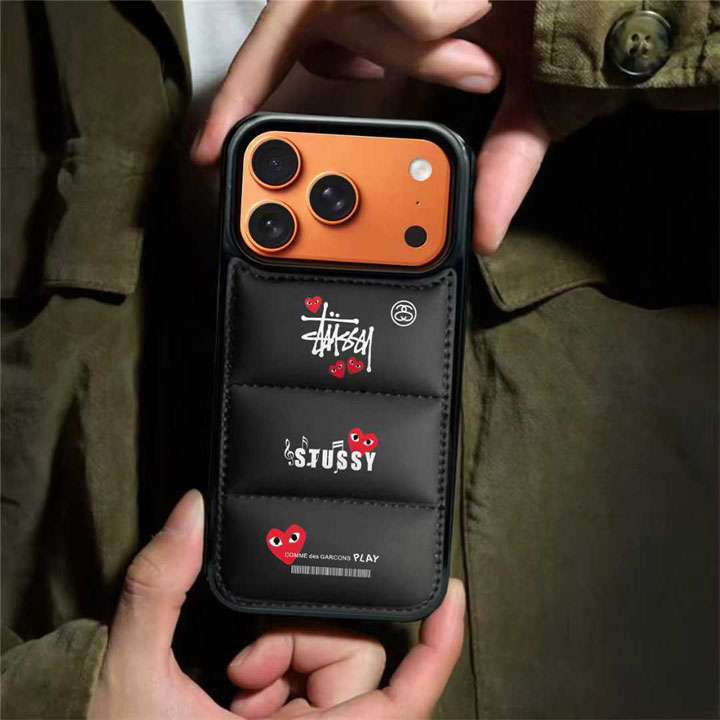 Comme des Garçons iphone17ケース ダウン
