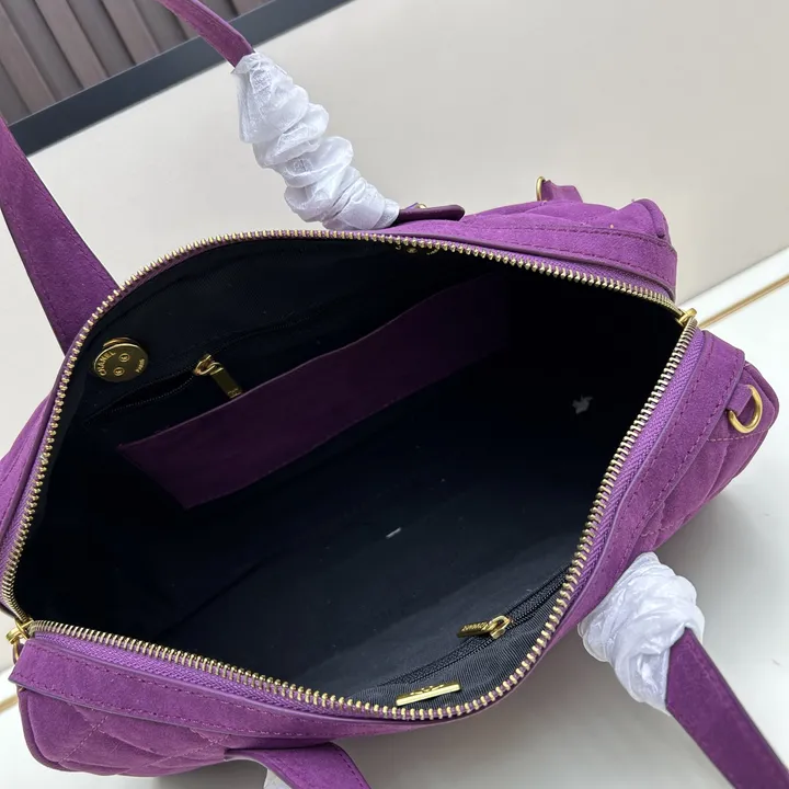 chanel キャリーバッグ レディース