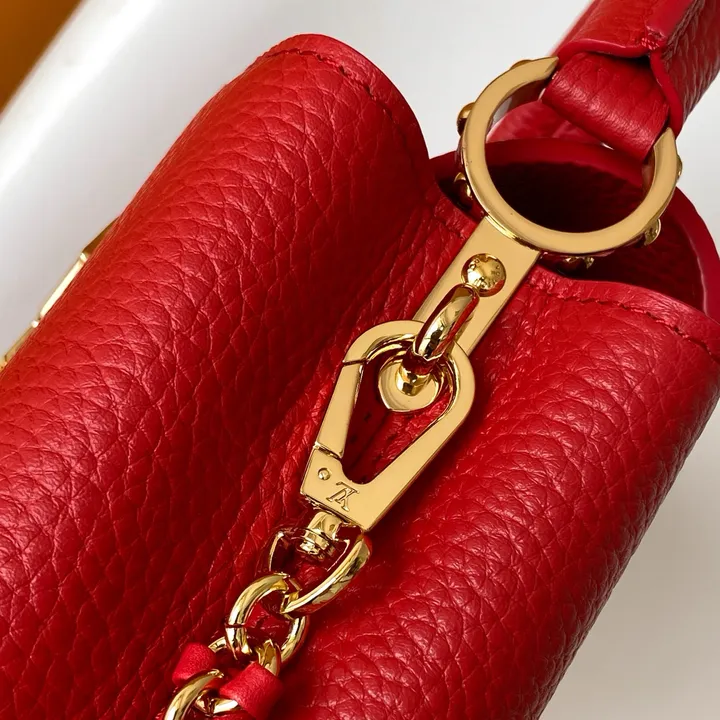 LOUIS VUITTON M13250