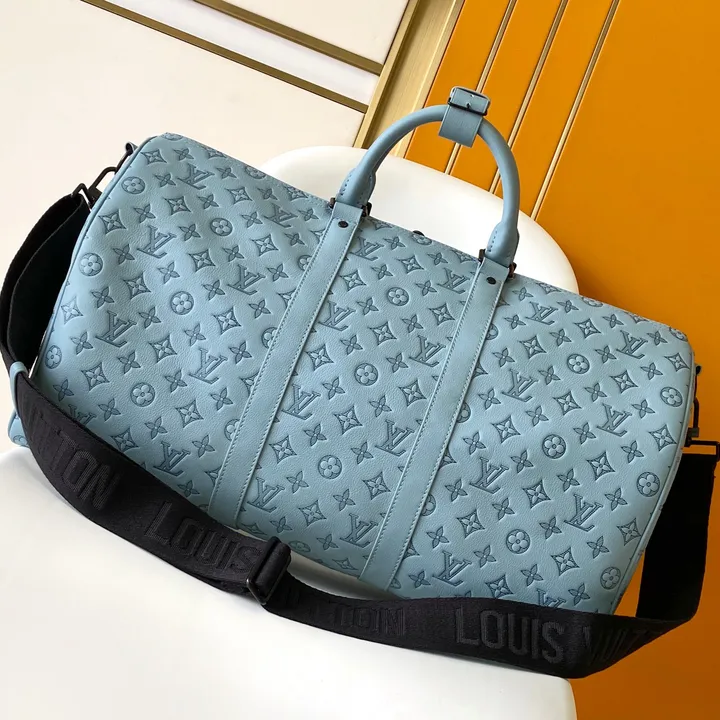 LOUIS VUITTON M14842