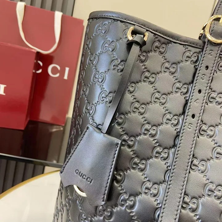 ブラック トートバッグ GUCCI