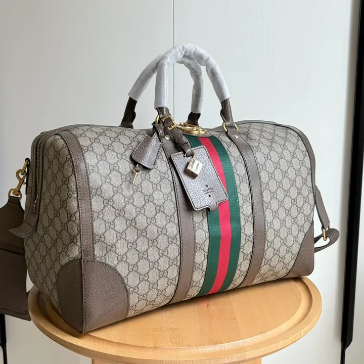 グッチミディアム ダッフルバッグ