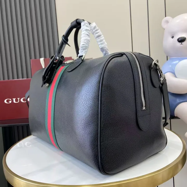 グッチ メンズ ミディアム ボストンバッグ