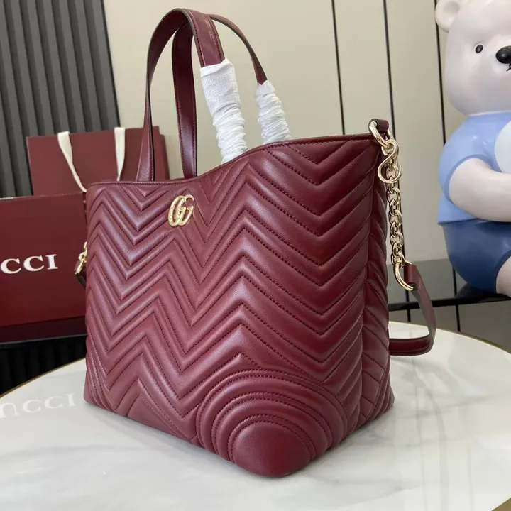 GUCCI トートバッグ レザー