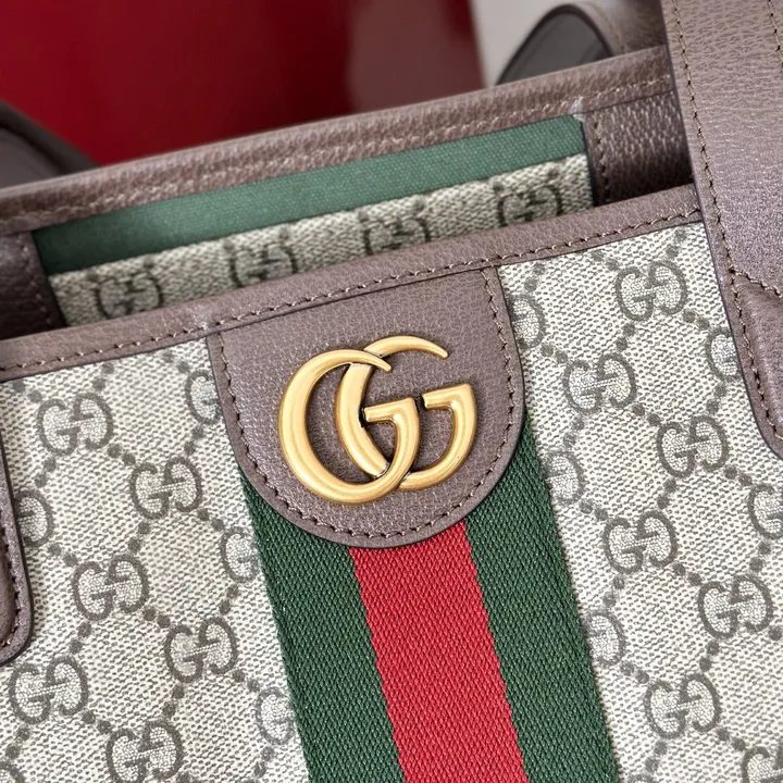 グッチ 834465