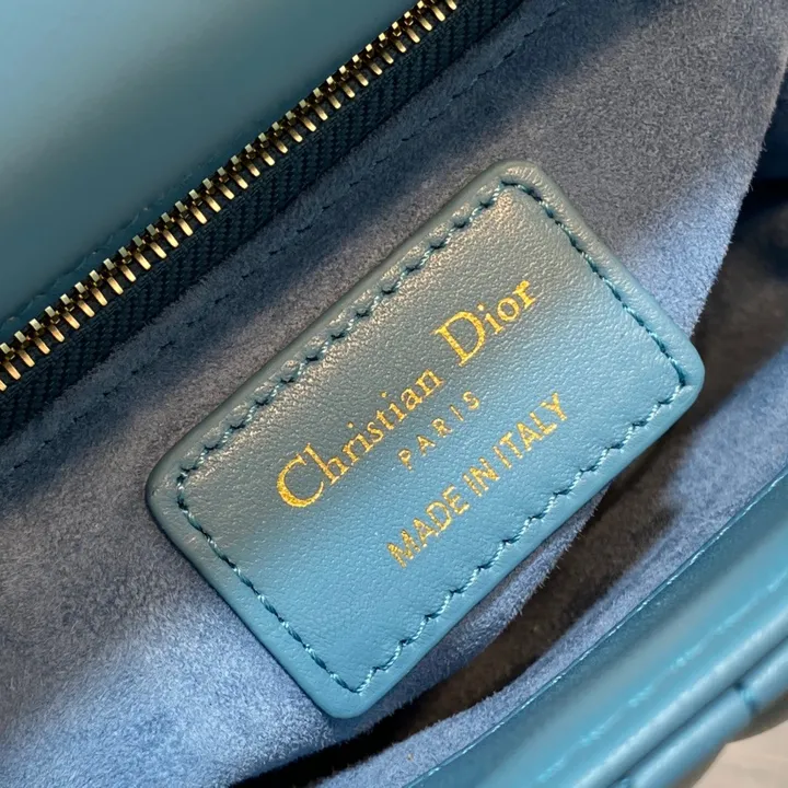 Lady Dior バッグ ミニ