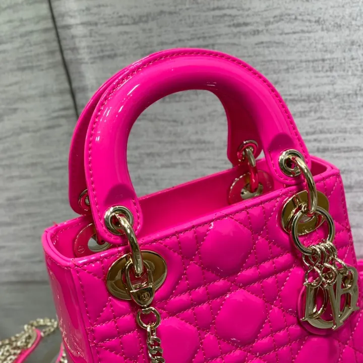 Lady Dior ミニ ハンドバッグ