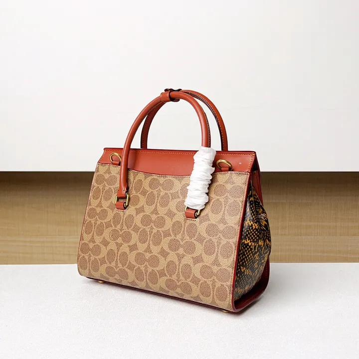 coach ブルーム バッグ