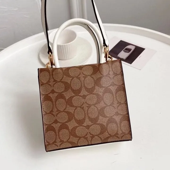 COACH ミニキャリー