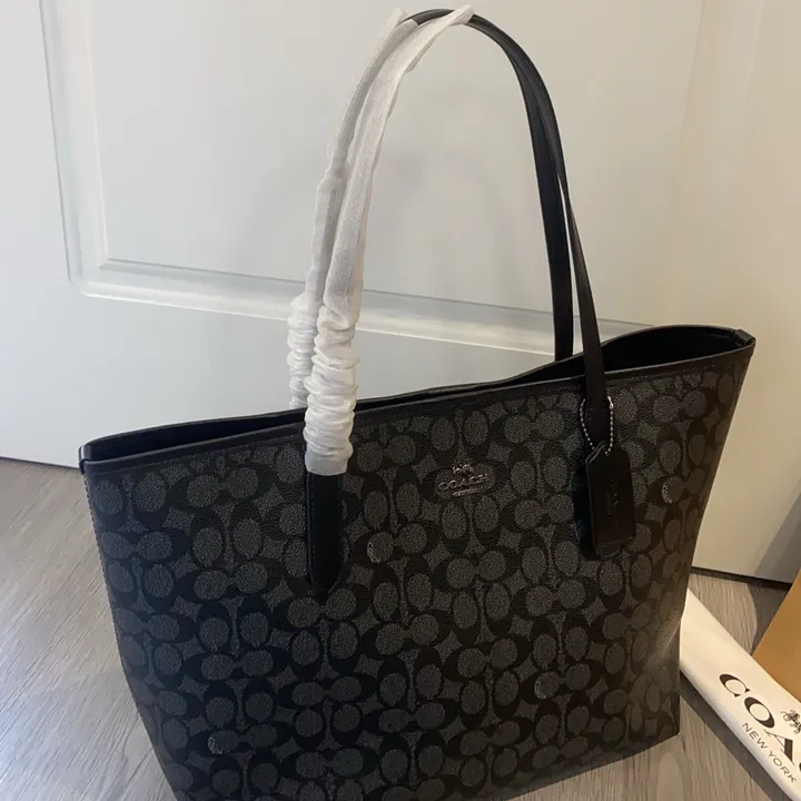 coach city トートバッグ おしゃれ