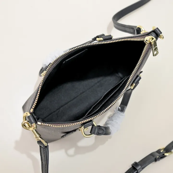 COACH バッグ ブラウン