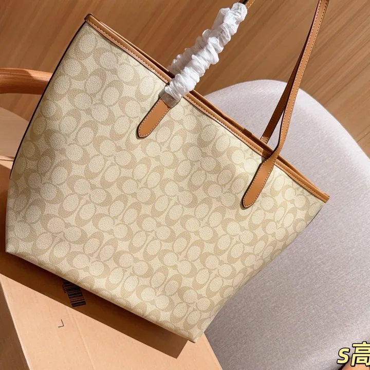 コーチ カーキチョーク 手提げ バッグ