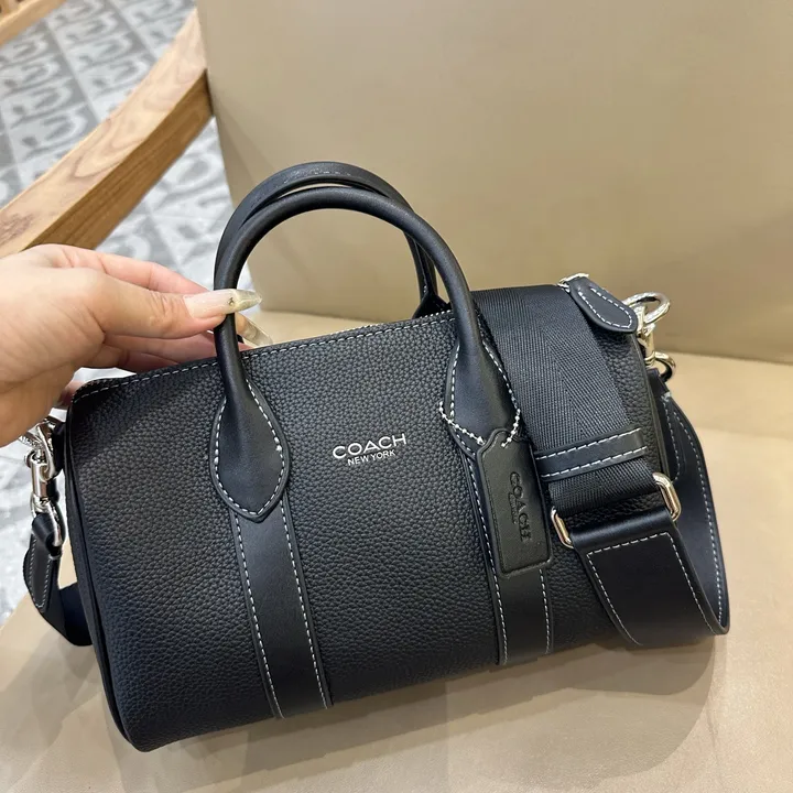 COACH コンパスバッグ 25