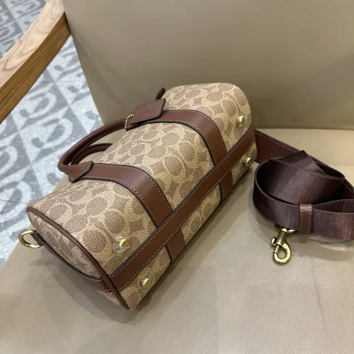 COACH コンパスバッグ 25 レディース