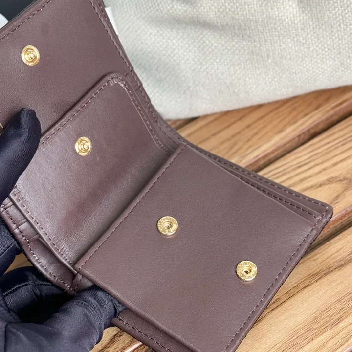 クラシック シャネル 財布
