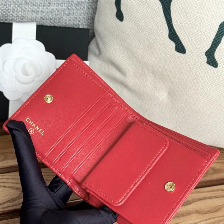 シャネル CCロゴ コンパクト 財布