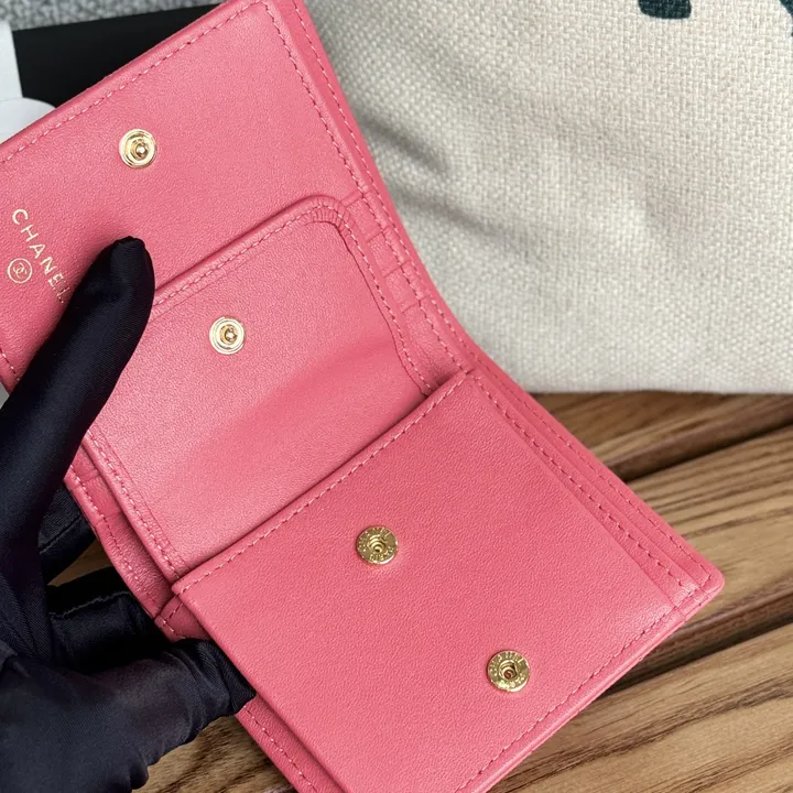 シャネル 財布 誕生日 ギフト