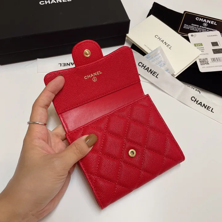 シャネルレディース 三つ折り財布