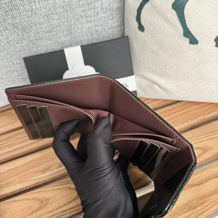 シャネル スモール フラップウォレット