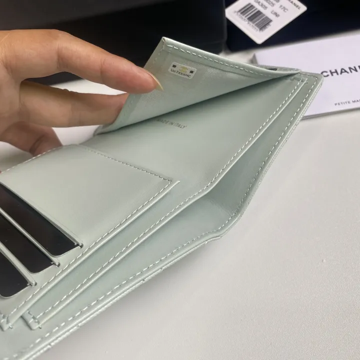 シャネル 財布 安心