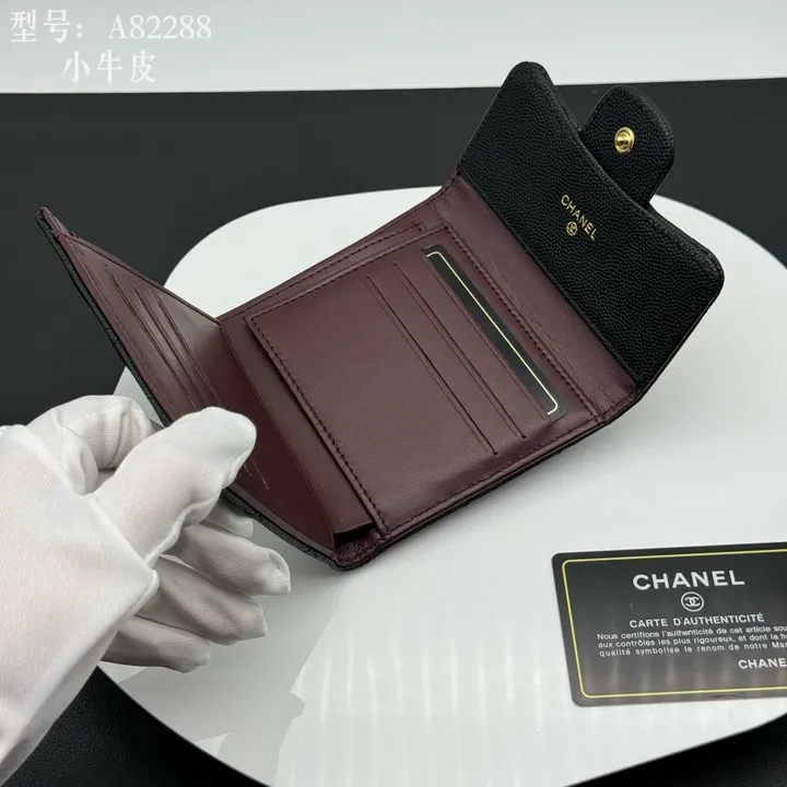 シャネル 三つ折り 財布 レディース