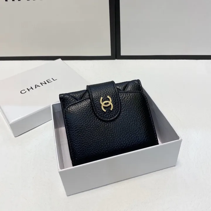 CHANEL 財布