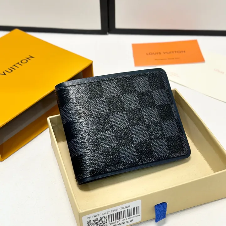 ルイヴィトン 二つ折り財布 メンズ