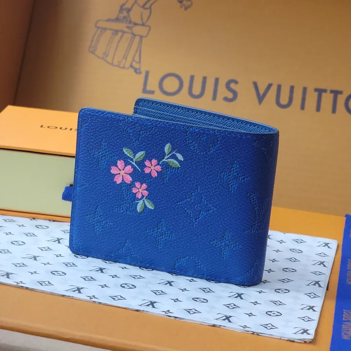 ルイヴィトン 二つ折り財布