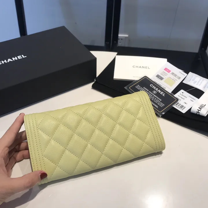 シャネル ボーイシャネル 長財布