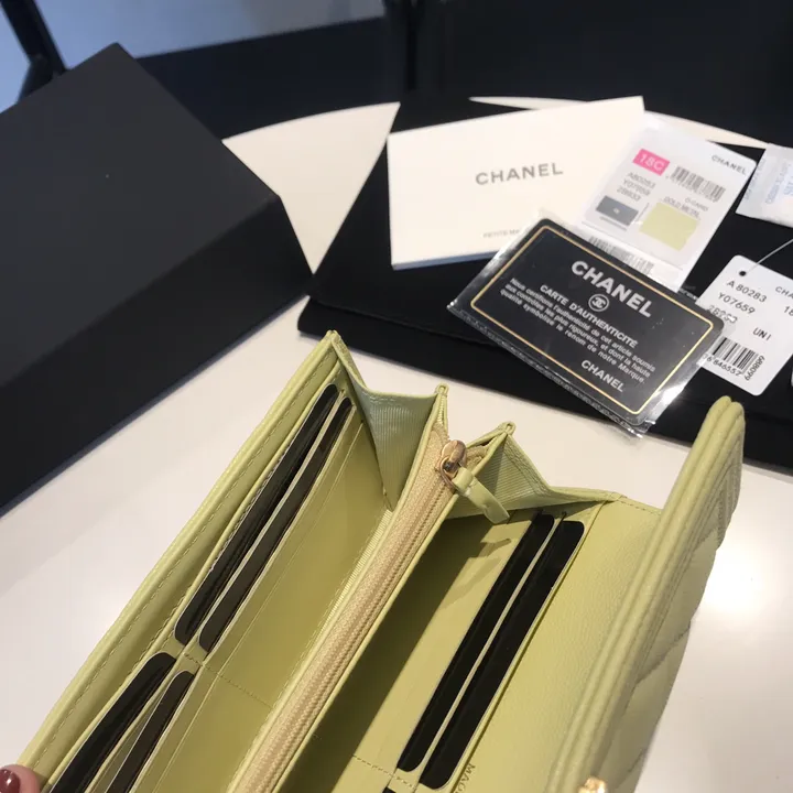 シャネル マトラッセ 長財布