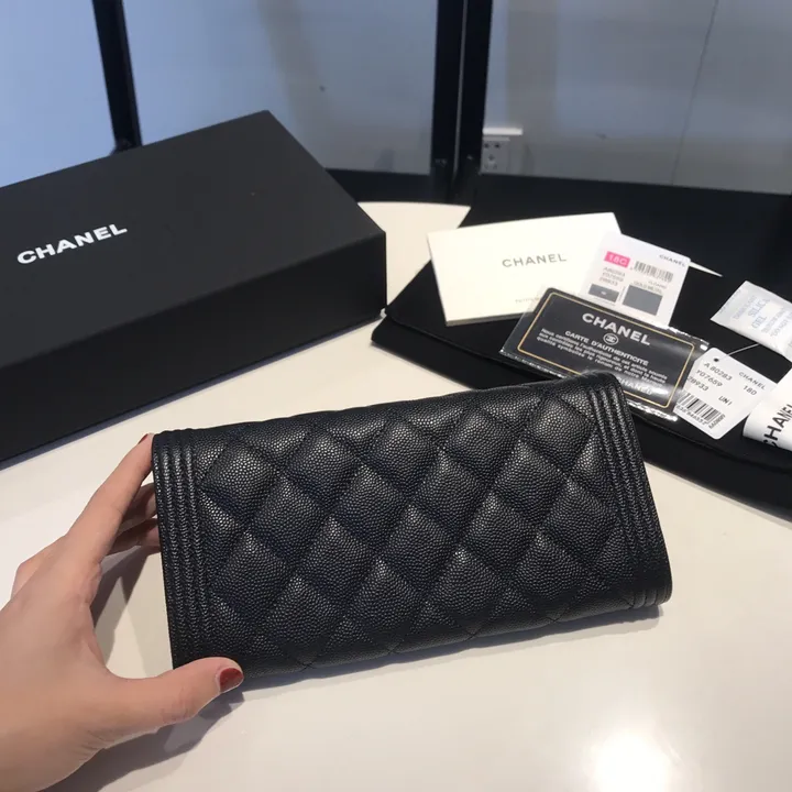 CHANEL ボーイシャネル ウォレット