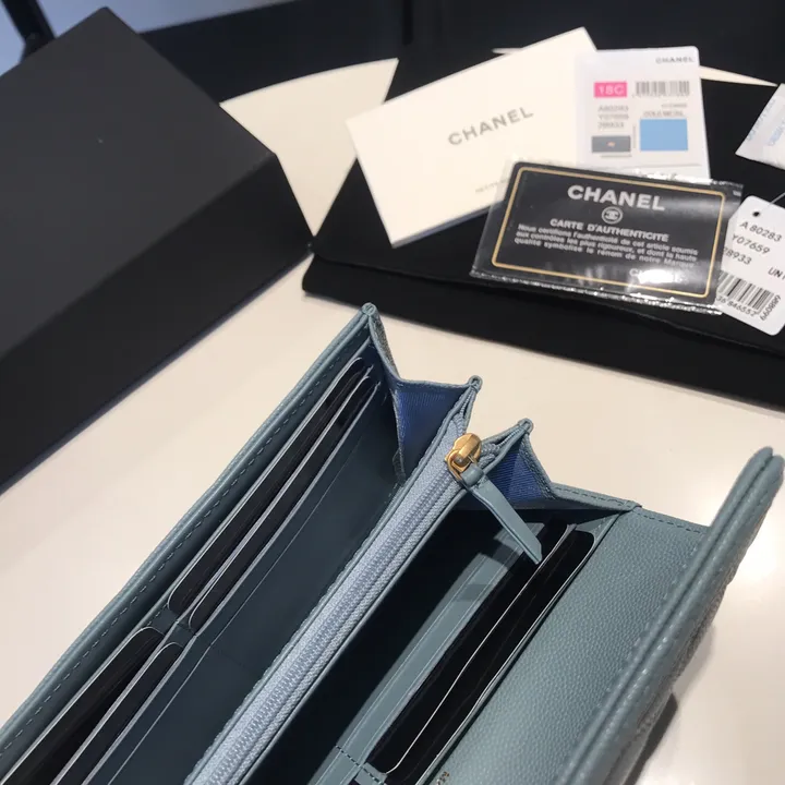 シャネル キャビアスキン 長財布 レディース
