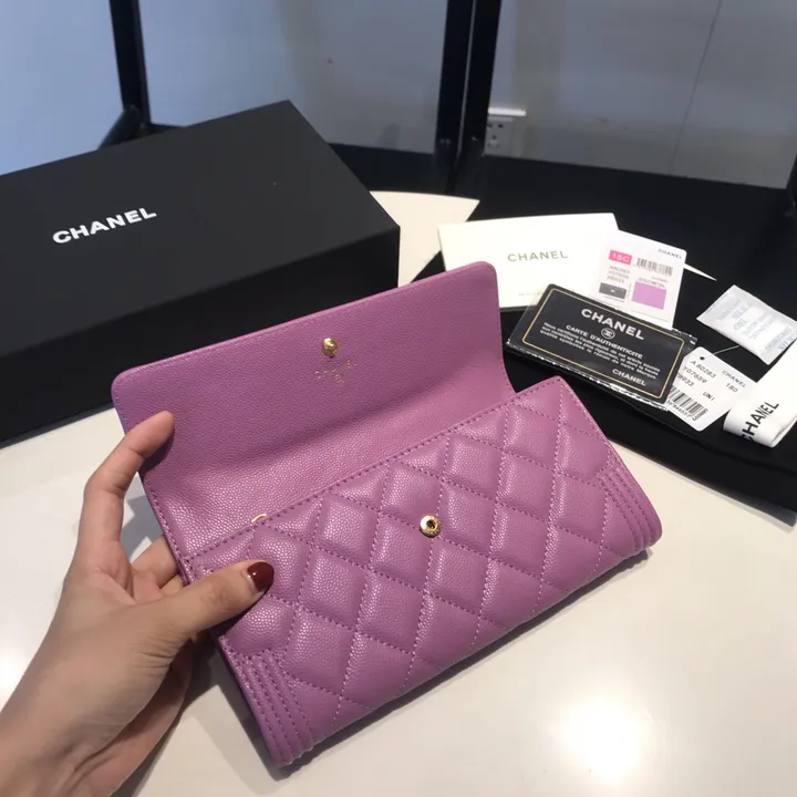 シャネル 紫 レディース長財布