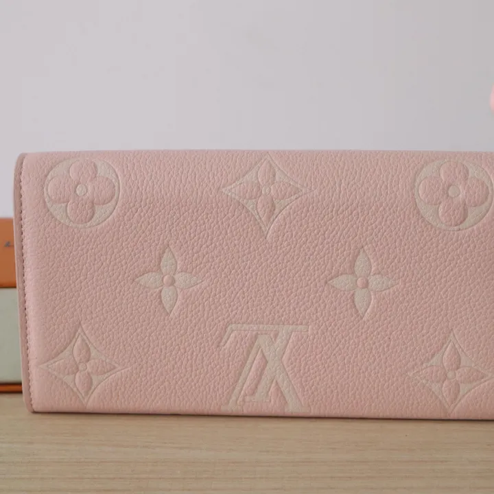LOUIS VUITTON ポルトフォイユ・サラ NM