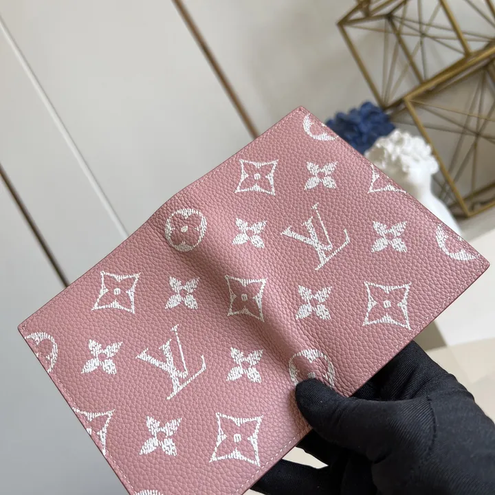 VUITTON レディース カード収納ケース