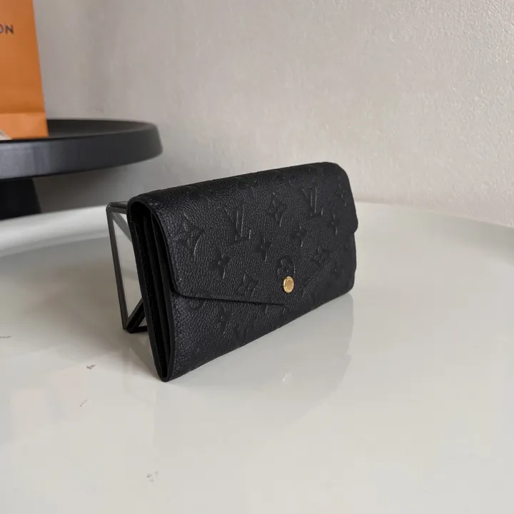 ルイ ヴィトン ポルトフォイユ サラ 長財布